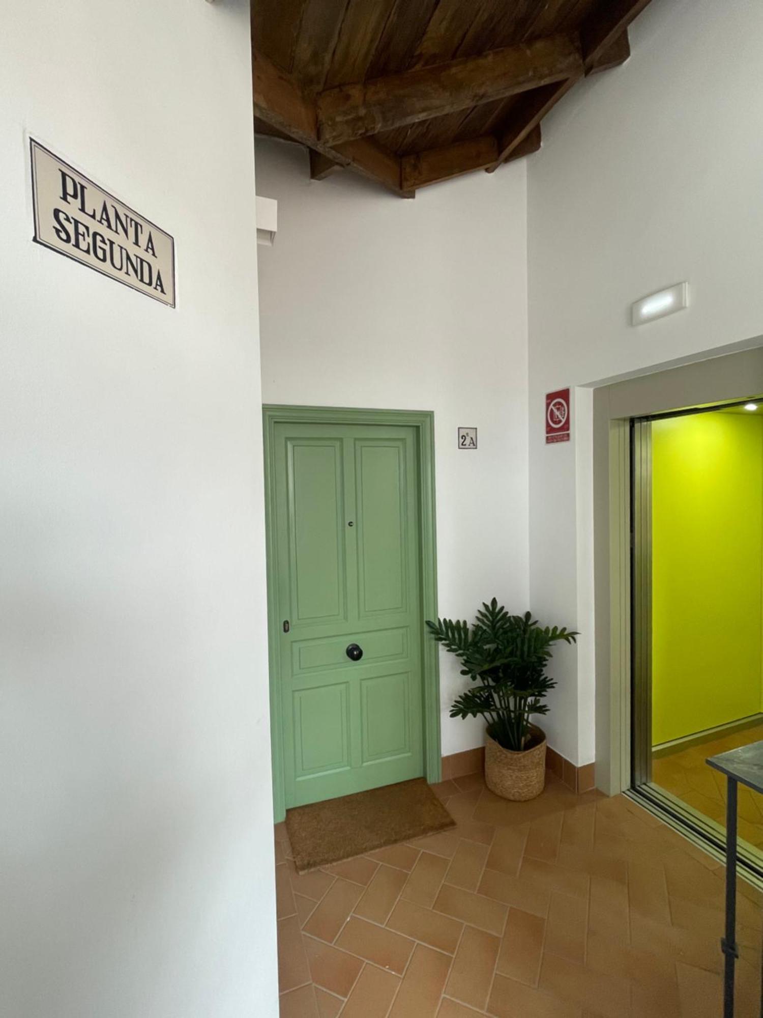 Komodo Gran Poder - Penthouse With Private Pool And Cozy Twin Bedroom Central Apartment Sevilla Kültér fotó